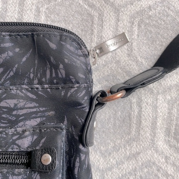 Baggallini Go Bagg Crossbody in Black Floral | Lightweight Travel Bag - Picture 8 of 10